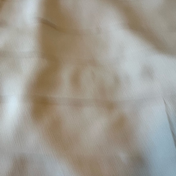 Banana Republic, off-white layered laser cut blouse size XS - Picture 3 of 5